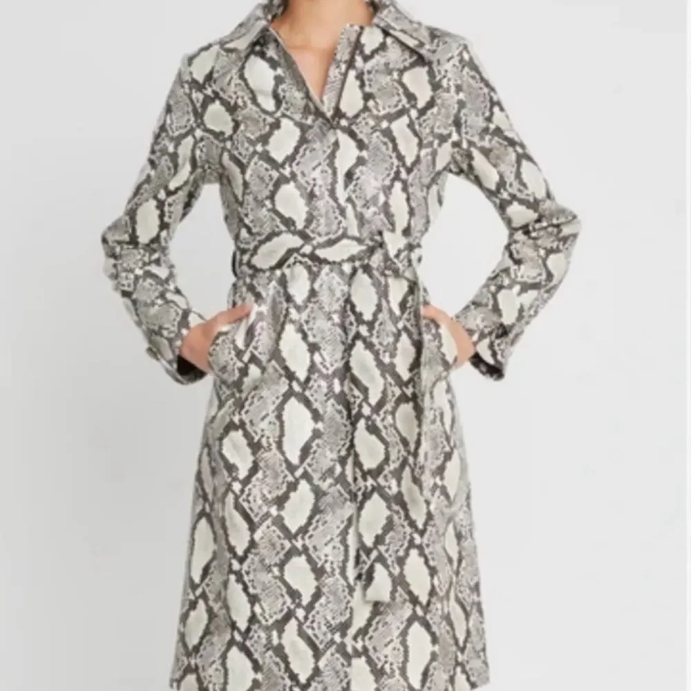 NWT Choosy Elizabeth Faux Snakeskin Coat Lined Belted Women's Sizes S - Picture 3 of 12